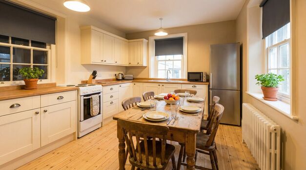 FL30 / TOMASZ-LIVING in HUSUM - Nordsee | Zentral FL30 / TOMASZ-LIVING in HUSUM - Nordsee | Zentral