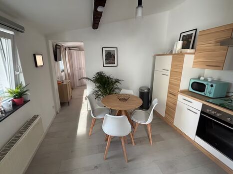 Kleine Wohnung für zwei Personen in Hürth Kleine Wohnung für zwei Personen in Hürth