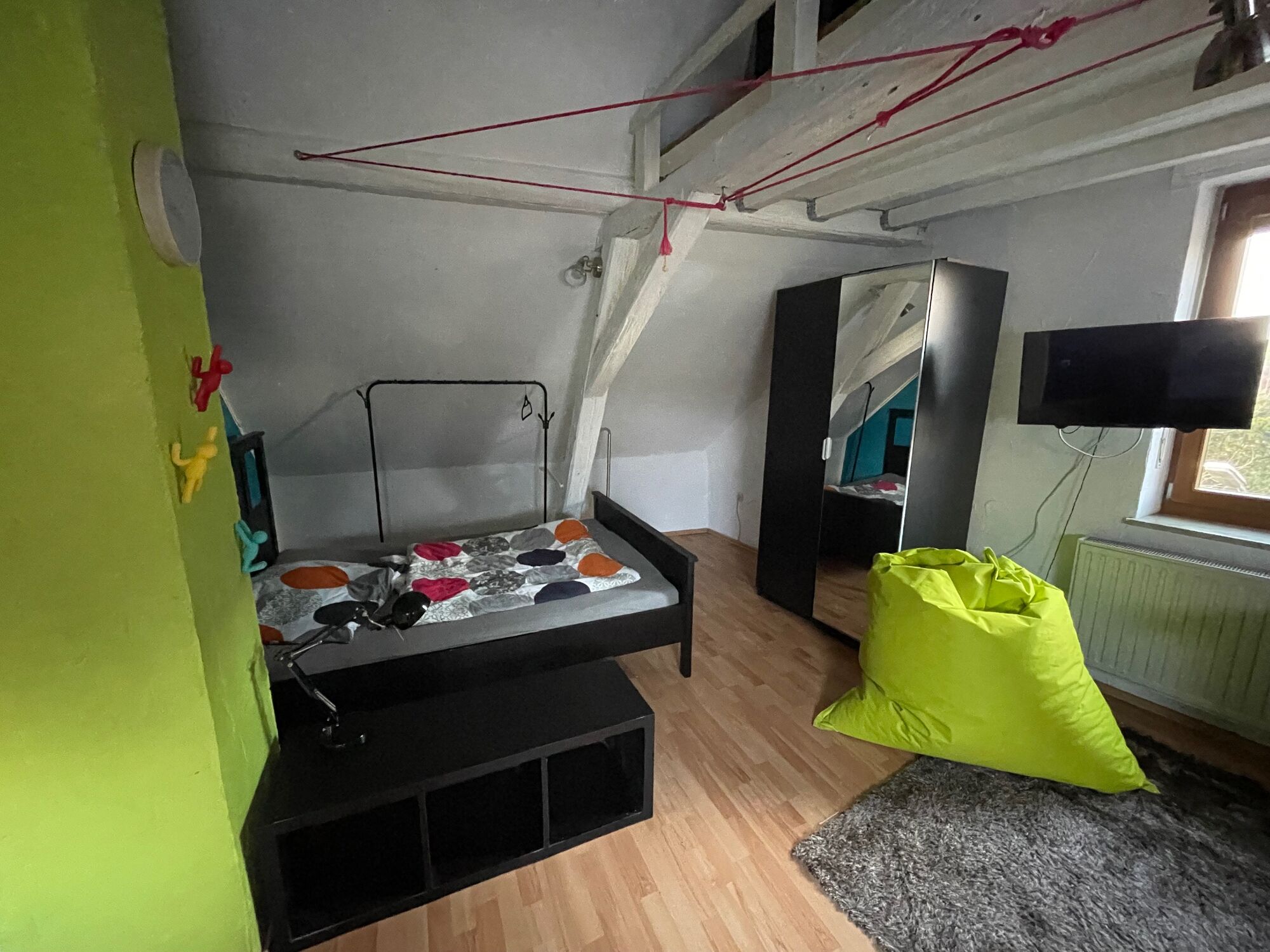 Einzelzimmer zweiter Stock Einzelzimmer zweiter Stock