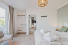 Schlafzimmer 02 bietet ausreichend Platz für persönliche Sachen Schlafzimmer 02 bietet ausreichend Platz für persönliche Sachen