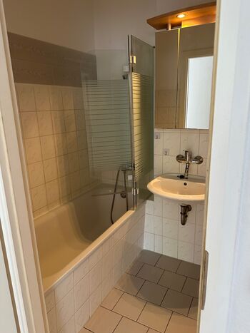 Rostock Apartment Helsi! Rostock (4-20Pax) Bild 5 Rostock Apartment Helsi! Rostock (4-20Pax) Bild 5