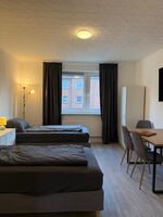 3BR Apartment, 6 Singlebeds, Balcony, Parking, 5min Autobahn Bild 1 3BR Apartment, 6 Singlebeds, Balcony, Parking, 5min Autobahn Bild 1