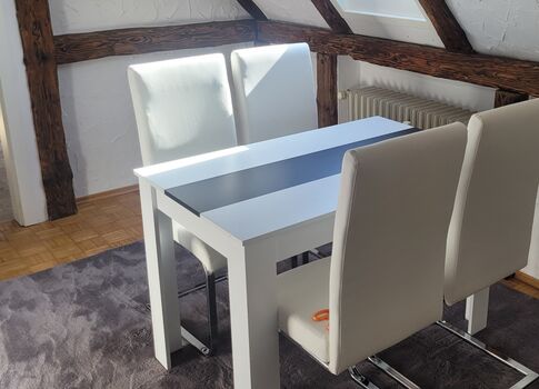 Idyllische Dachwohnung in zentraler Lage nähe Augsburg Bild 3 Idyllische Dachwohnung in zentraler Lage nähe Augsburg Bild 3