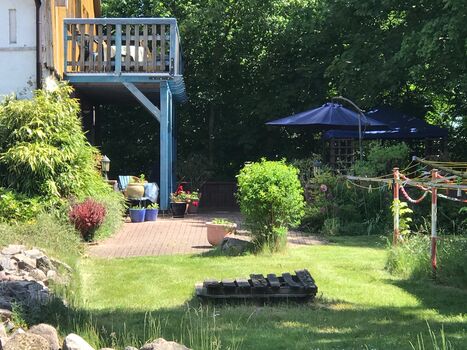 Komfortable Ferienwohnungen / Ferienhaus auch für Monteure / Radler Komfortable Ferienwohnungen / Ferienhaus auch für Monteure / Radler