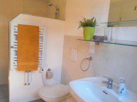 Bad, Erdgeschoss Bad, Erdgeschoss