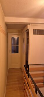 Flur mit kleinem WC 2. Obergeschoss Flur mit kleinem WC 2. Obergeschoss