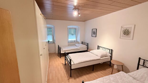 Geräumige Unterkunft für Monteure Geräumige Unterkunft für Monteure