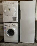 Waschmaschine, Trockner, serparater Kühlschrank Waschmaschine, Trockner, serparater Kühlschrank