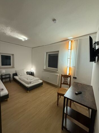 ALL IN Wohnung, Küche, Bad, Einzelbetten 7 Personen ALL IN Wohnung, Küche, Bad, Einzelbetten 7 Personen