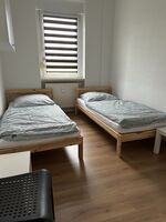 Schlafzimmer mit zwei Einzelbetten Schlafzimmer mit zwei Einzelbetten