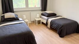 Neu renoviert: Wohnungen mit Einzelbetten, TV, WLAN, Parkpl. Bild 5 Neu renoviert: Wohnungen mit Einzelbetten, TV, WLAN, Parkpl. Bild 5