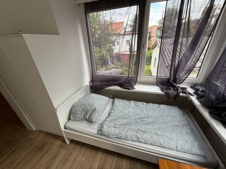 Kassel | bis zu 36 Personen | EZ + DZ | Internet | TV | Küche Bild 3 Kassel | bis zu 36 Personen | EZ + DZ | Internet | TV | Küche Bild 3