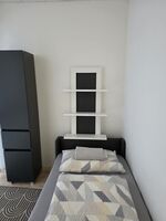 Boardinghouse Alle Der Kosmonauten 151 A by Lorenc Bild 1 Boardinghouse Alle Der Kosmonauten 151 A by Lorenc Bild 1