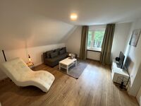 Wohnzimmer (mit Schlafcouch) Wohnzimmer (mit Schlafcouch)