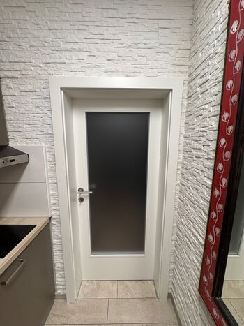Eingangstüre Wohnraum Eingangstüre Wohnraum