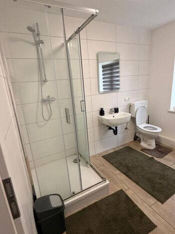 Gemütliche Monteurzimmer – Perfekt für Teams bis 24 Personen Bild 4 Gemütliche Monteurzimmer – Perfekt für Teams bis 24 Personen Bild 4