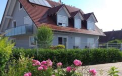 Hausansicht Rückseite Hausansicht Rückseite