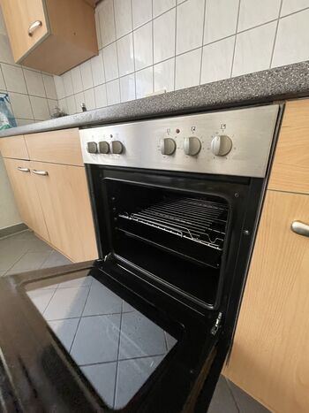 Modern Studio Apartment in Gelsenkirchen Picture 5 Modern Studio Apartment in Gelsenkirchen Picture 5