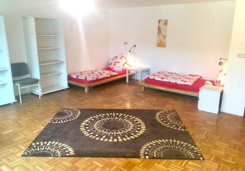 Platz für bis zu 35 Monteure !!Günstig+viele Einzelzimmer!! Picture 2 Platz für bis zu 35 Monteure !!Günstig+viele Einzelzimmer!! Picture 2