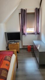 Einzelzimmer links Einzelzimmer links
