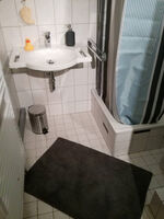 Bad mit WC und Dusche Bad mit WC und Dusche