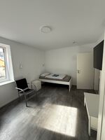 Monteuzimmer Obertshausen 8 Personen | A3 in 2 min. | 2 Küchen | 2 Bäder Picture 2 Monteuzimmer Obertshausen 8 Personen | A3 in 2 min. | 2 Küchen | 2 Bäder Picture 2