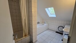 Krefeld schöne große 150 QM 5,5 Zimmer Monteurswohnung Picture 11 Krefeld schöne große 150 QM 5,5 Zimmer Monteurswohnung Picture 11