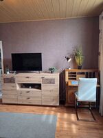 TV und Sekretär TV und Sekretär