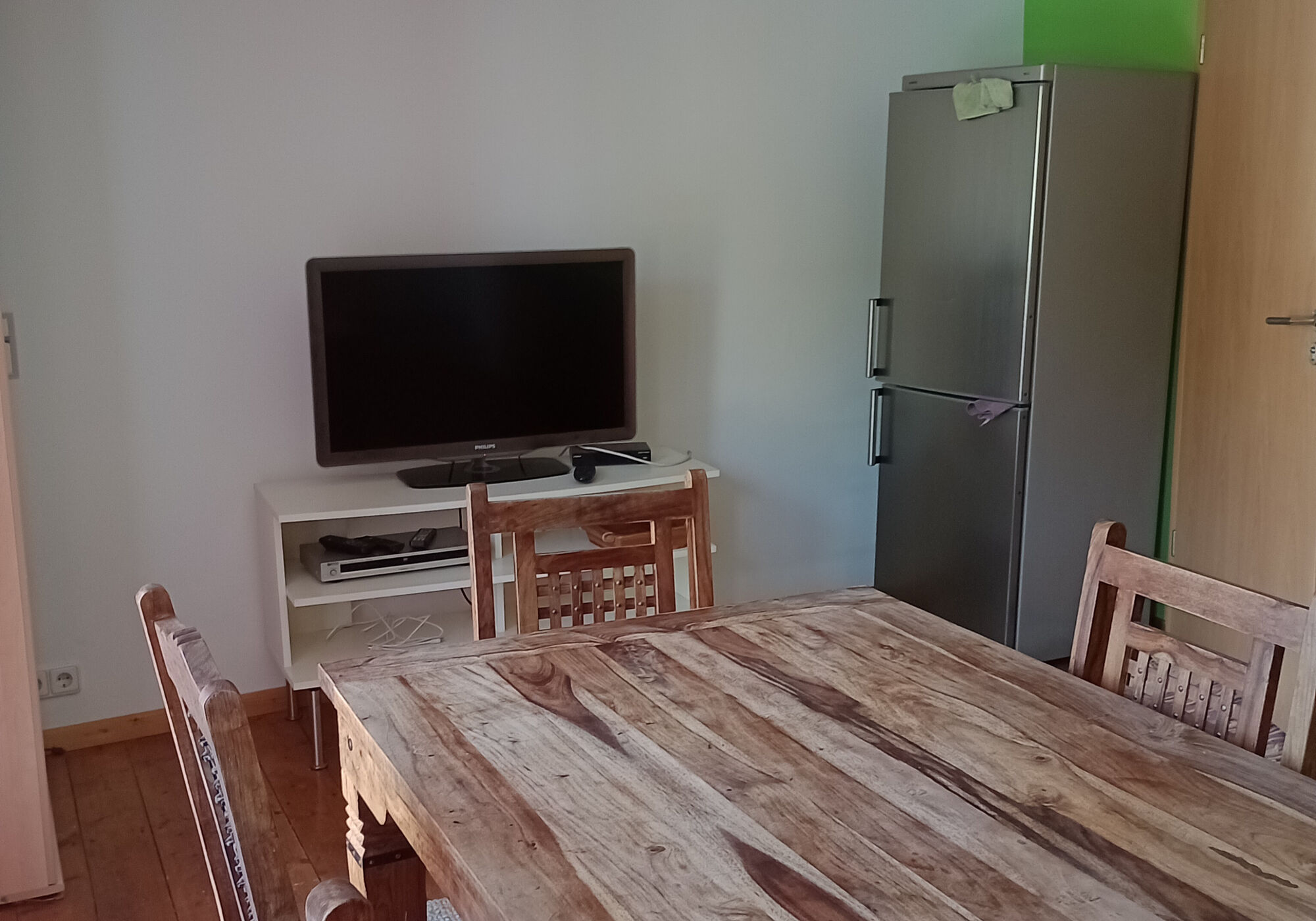 1. OG Küche TV 1. OG Küche TV