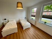 Großes Haus auf 2 Etagen*2x Küche*2x Badezimmer*10 Betten Bild 1 Großes Haus auf 2 Etagen*2x Küche*2x Badezimmer*10 Betten Bild 1