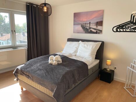 Ruhige Lage, Nahe Uni, BWK, Strassenbahn, Einkaufen Ruhige Lage, Nahe Uni, BWK, Strassenbahn, Einkaufen