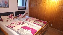 Schlafzimmer im OG Schlafzimmer im OG