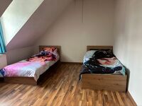 3-4 Zimmer Wohnung mit Bad und Küche Bild 1 3-4 Zimmer Wohnung mit Bad und Küche Bild 1