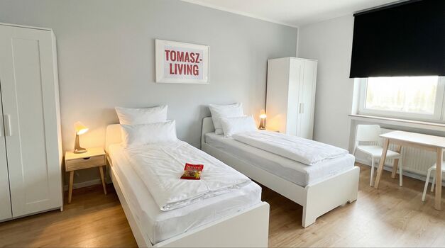 GK39 / TOMASZ-LIVING in WEGBERG - Große Küche & WLAN Bild 2 GK39 / TOMASZ-LIVING in WEGBERG - Große Küche & WLAN Bild 2