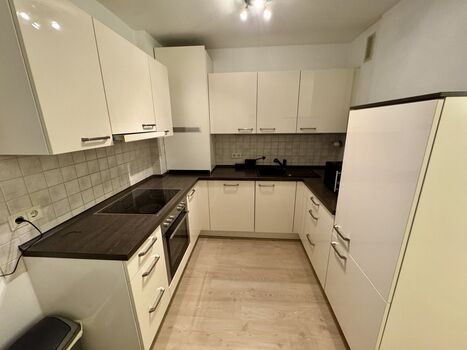 Monteurwohnung Langenfeld mit Tiefgaragenplatz – 4 Einzelbetten, Balkon Zdjęcie 5 Monteurwohnung Langenfeld mit Tiefgaragenplatz – 4 Einzelbetten, Balkon Zdjęcie 5