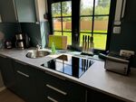 Moderne Unterkunft mit 4 Schlafzimmer, Parkplatz, WIFI, Bild 2 Moderne Unterkunft mit 4 Schlafzimmer, Parkplatz, WIFI, Bild 2