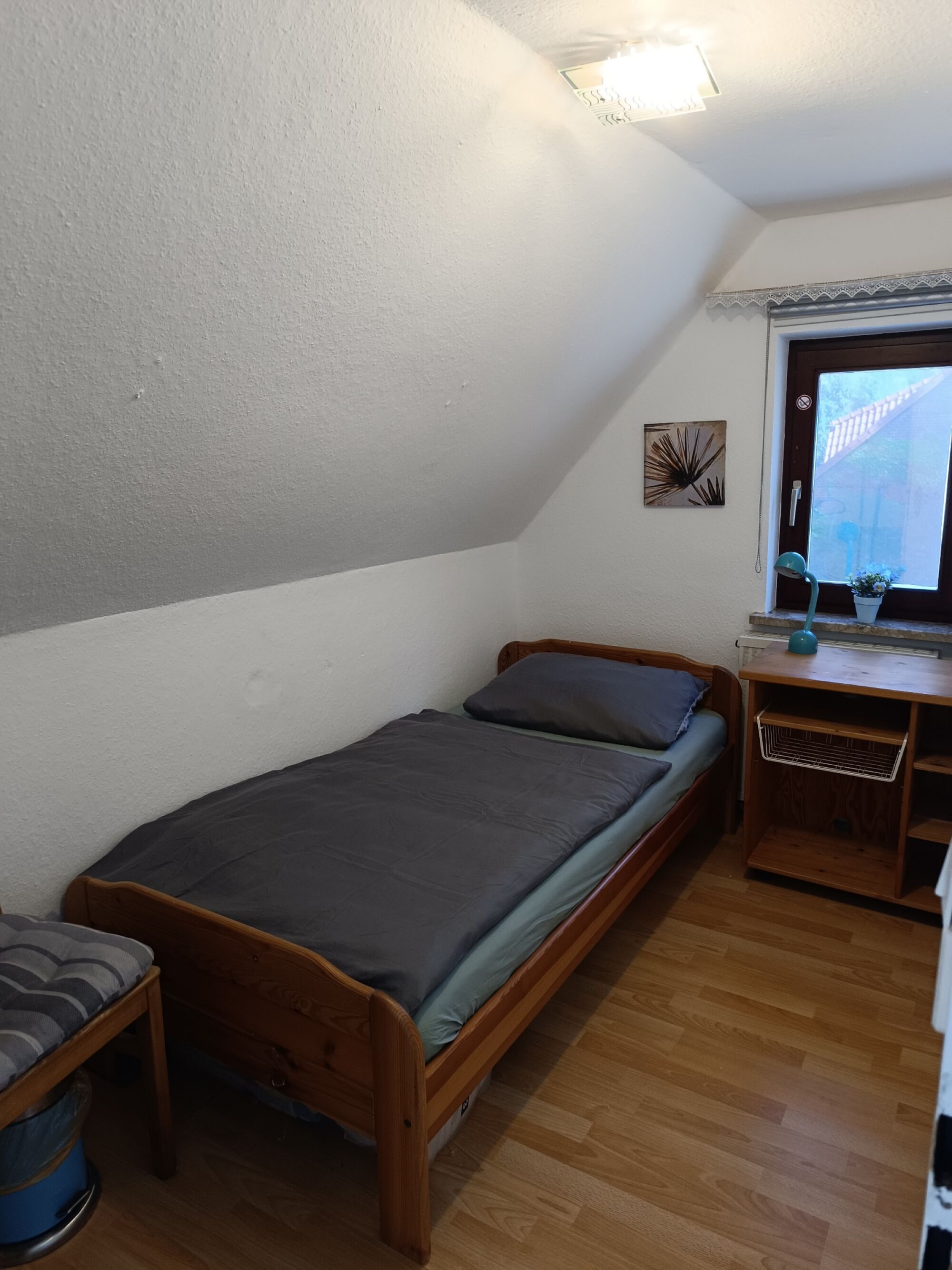 Einzelzimmer 1 OG Einzelzimmer 1 OG