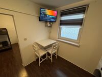 CasaKarlshalle · 2 Zi. · 3 Betten · WLAN · 24/7 Check-in Bild 4 CasaKarlshalle · 2 Zi. · 3 Betten · WLAN · 24/7 Check-in Bild 4
