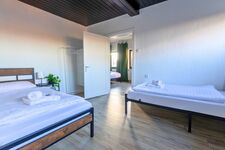 Schlafzimmer 2 – ruhig und komfortabel für erholsame Nächte. Schlafzimmer 2 – ruhig und komfortabel für erholsame Nächte.
