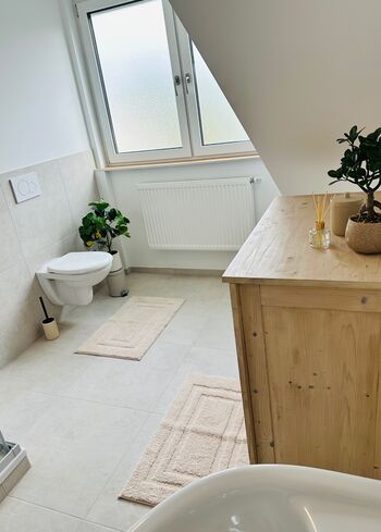 Möblierte 3-Zimmer Wohnung Dachgeschoss Bild 3 Möblierte 3-Zimmer Wohnung Dachgeschoss Bild 3