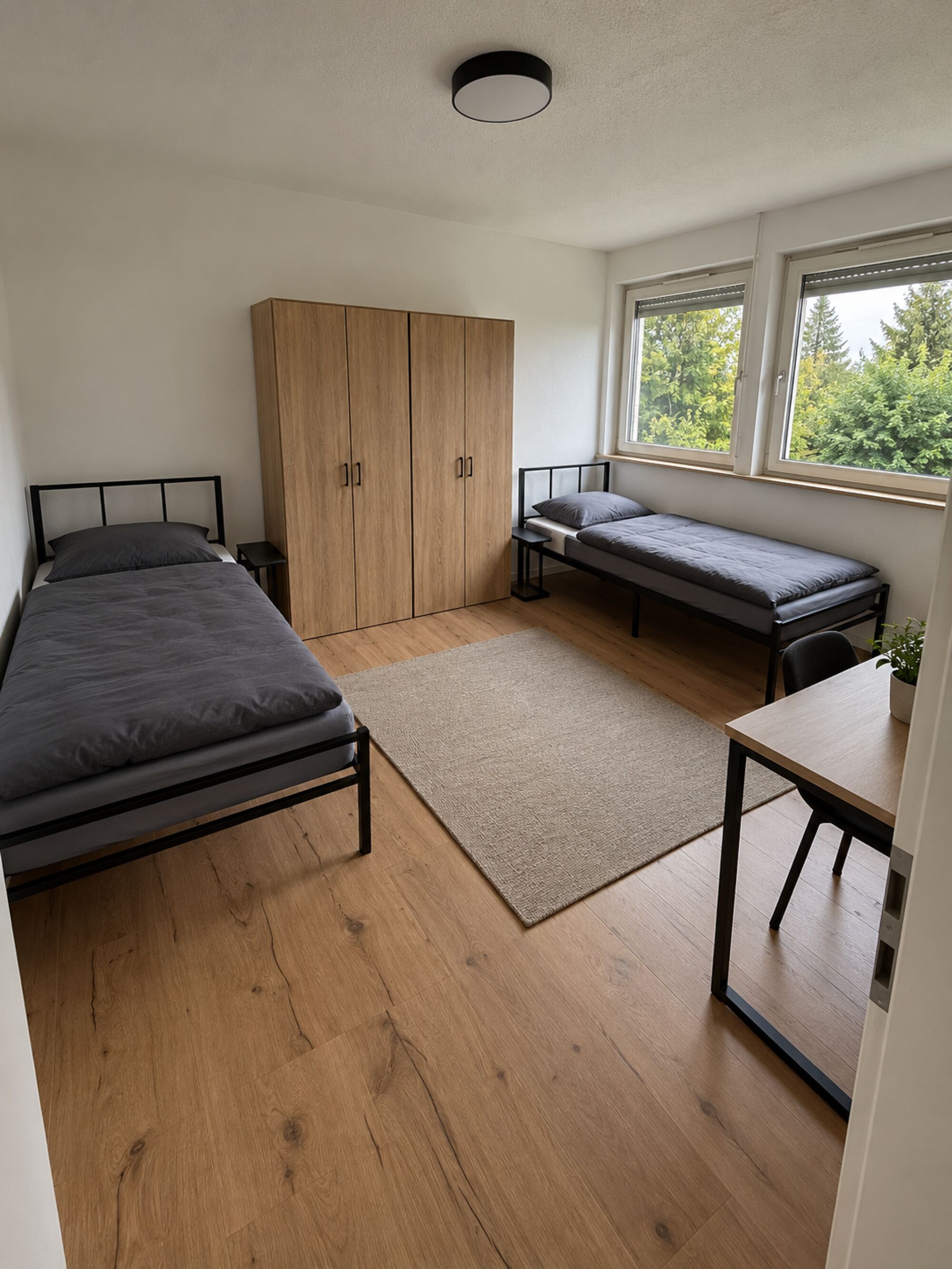 Großzügiges Doppelzimmer mit TV und WLAN Großzügiges Doppelzimmer mit TV und WLAN