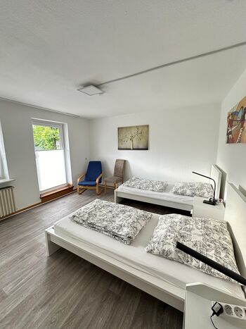 Zentrale Wohnung 1-12 Personen in Weidenau Bild 2 Zentrale Wohnung 1-12 Personen in Weidenau Bild 2