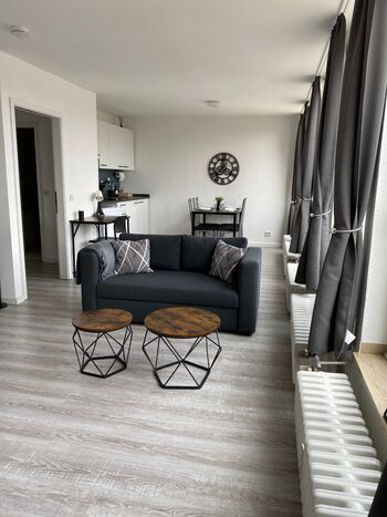 Modernes Apartment mit Balkon Innenstadt 5.OG mit Fahrstuhl Obrázok 2 Modernes Apartment mit Balkon Innenstadt 5.OG mit Fahrstuhl Obrázok 2