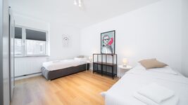 2 Schlafzimmer | 4 Betten | Wohnzimmer + Küche Bild 3 2 Schlafzimmer | 4 Betten | Wohnzimmer + Küche Bild 3