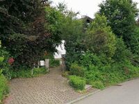 Parkmöglichkeit am Garteneingang Parkmöglichkeit am Garteneingang