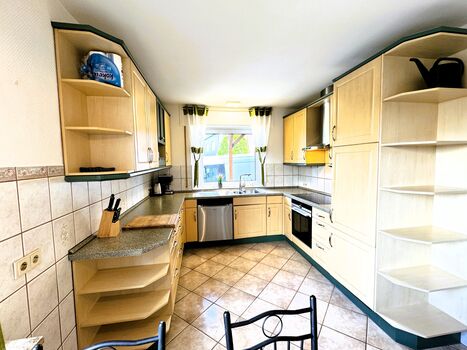 Apartmenthaus Siek - 3 große Wohnungen - je 4-5 Schlafzimmer Bild 2 Apartmenthaus Siek - 3 große Wohnungen - je 4-5 Schlafzimmer Bild 2