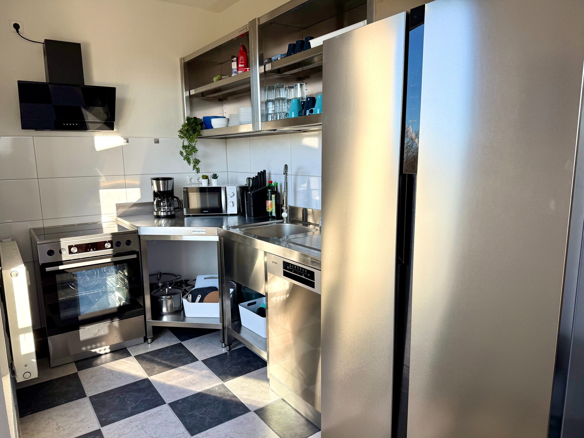 Küche (Wohnung B) Küche (Wohnung B)