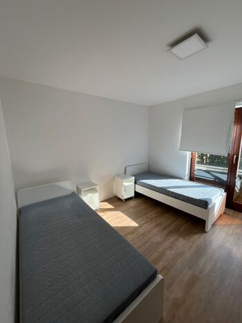 3-Zimmer-Wohnung für bis zu 6 Personen mit Balkon und EBK Bild 5 3-Zimmer-Wohnung für bis zu 6 Personen mit Balkon und EBK Bild 5