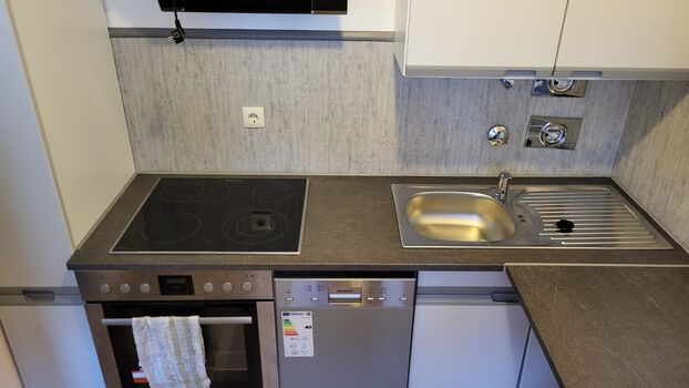 Voll möblierte 2-Raum-EG-Wohnung mit Balkon und EBK in HN Zdjęcie 3 Voll möblierte 2-Raum-EG-Wohnung mit Balkon und EBK in HN Zdjęcie 3