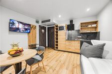 Apartmenthaus Forstinning inkl. Küche, Bad // Creativ Wohnen Bild 1 Apartmenthaus Forstinning inkl. Küche, Bad // Creativ Wohnen Bild 1